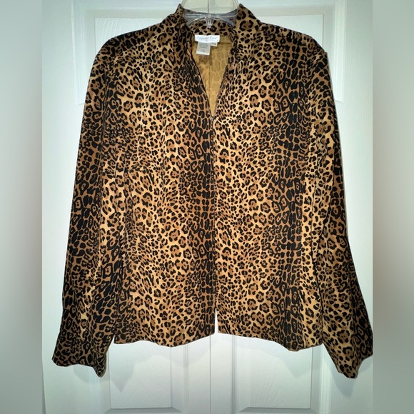 Coldwater Creek Leopard Print zip up with collar lightweight jacket size PM GUC - Picture 1 of 11